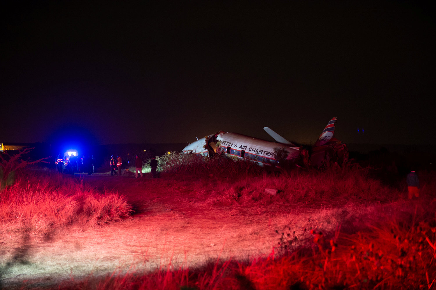 Servicio de emergencia: Accidente de avión en Sudáfrica deja a 20 personas heridas