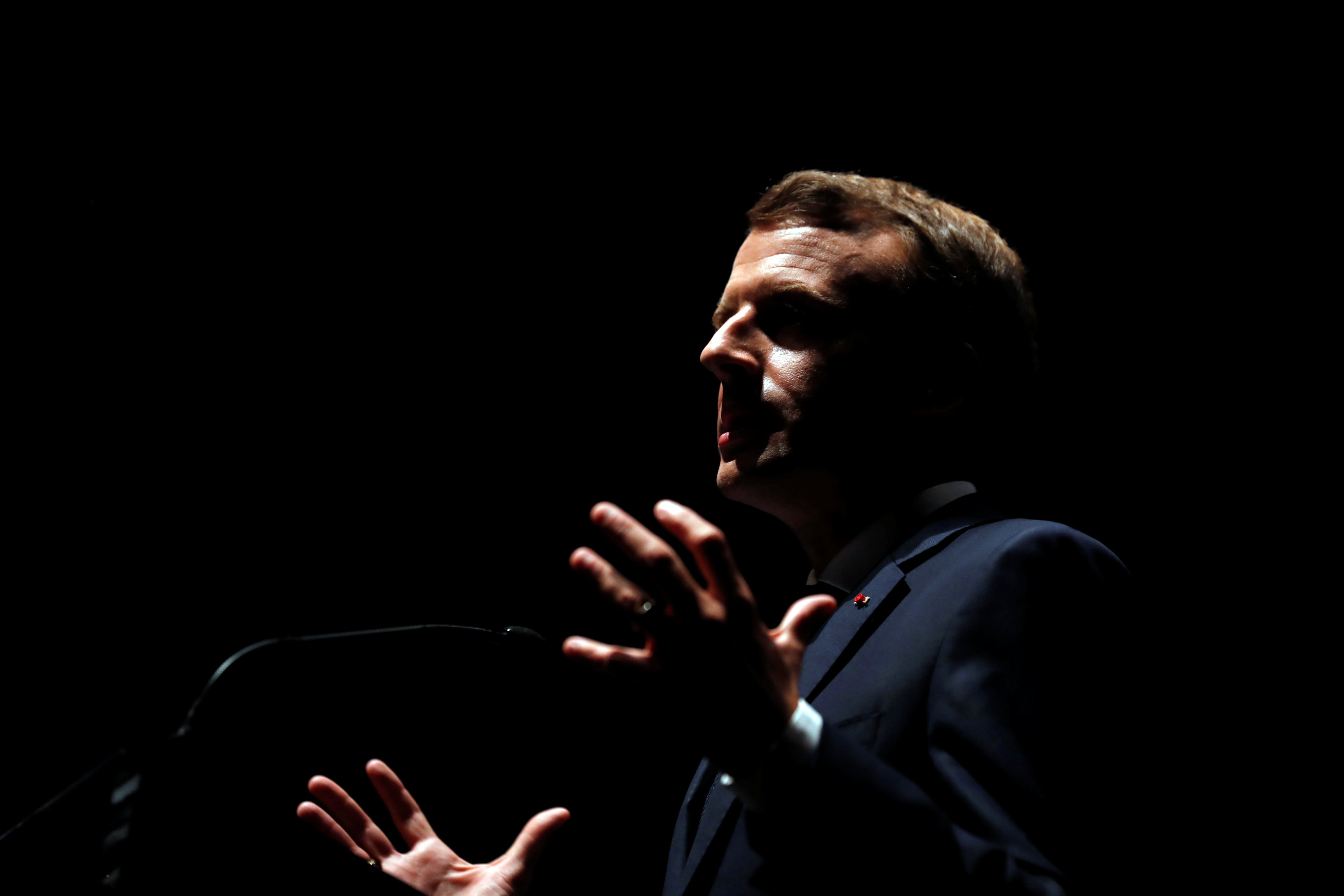 Macron llama a “refundar Europa” para enfrentar desafíos con mayor unidad