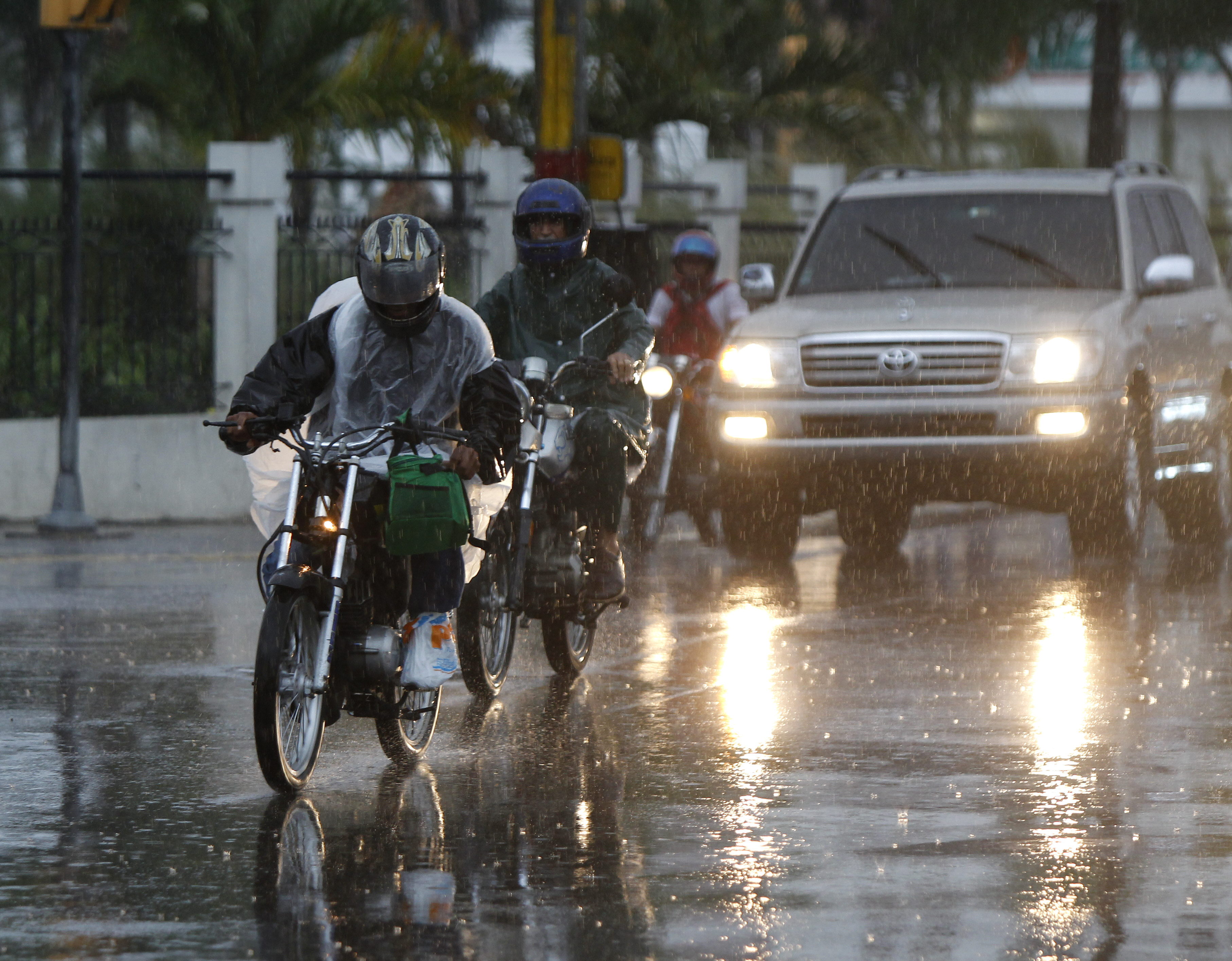 Persisten lluvias intensas en República Dominicana por remanentes de Isaac