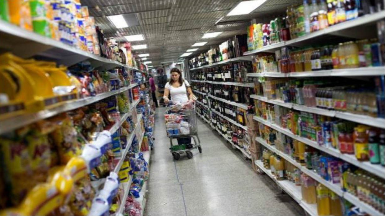Alimentos de la canasta básica aumentaron 40% en dos meses en Venezuela