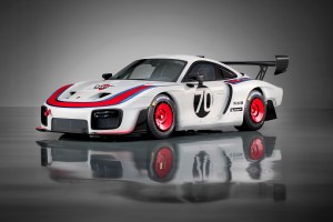 “Moby Dick”… Porsche reedita al mítico 935 de carreras y es un espectáculo (FOTOS)