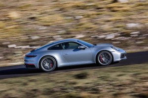 El nuevo Porsche 911: más potente, más rápido y digital (FOTOS)