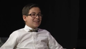 Niño de 11 años ya acabó la universidad, ahora intenta probar que Dios existe