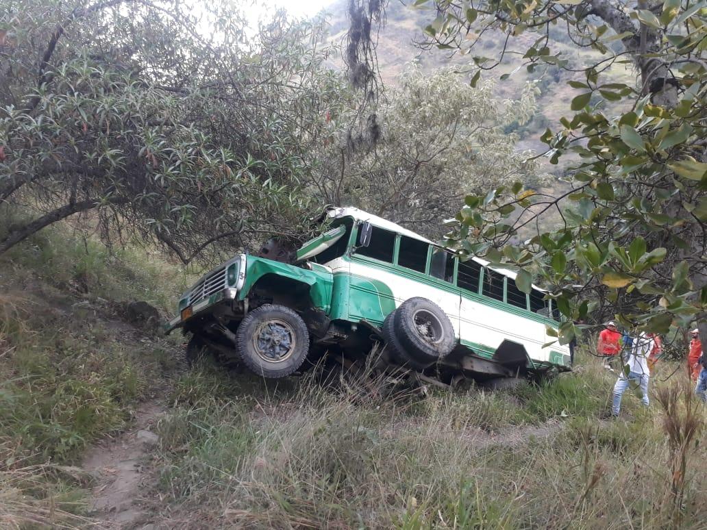 Al menos siete personas mueren en accidente de autobús en Colombia