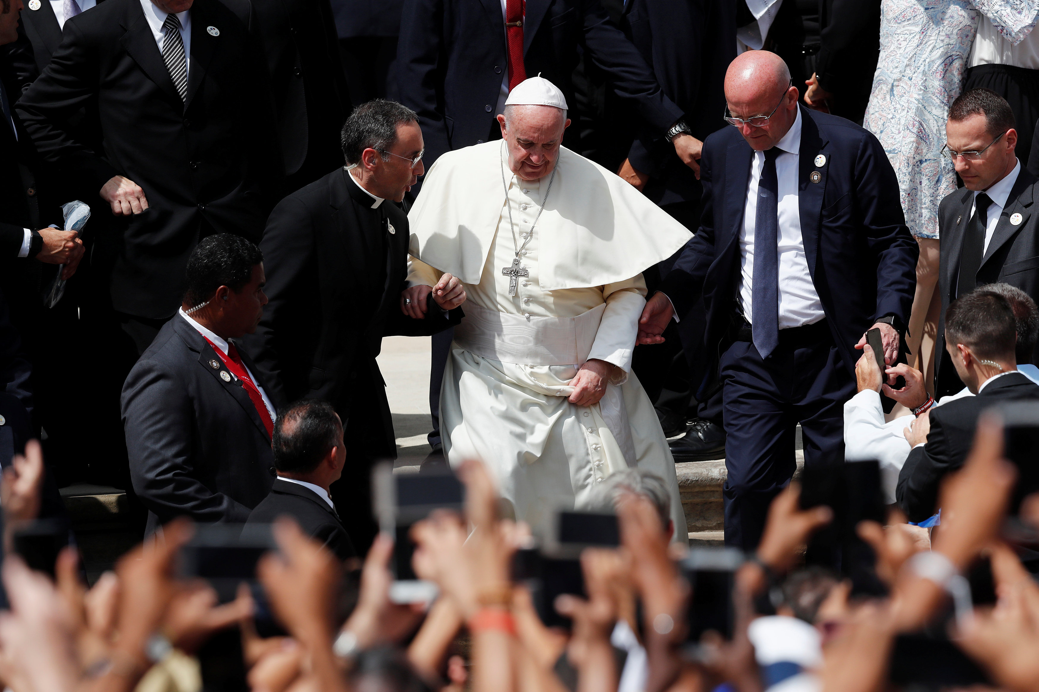 El Papa cierra viaje a Panamá con misa y visita a portadores de VIH
