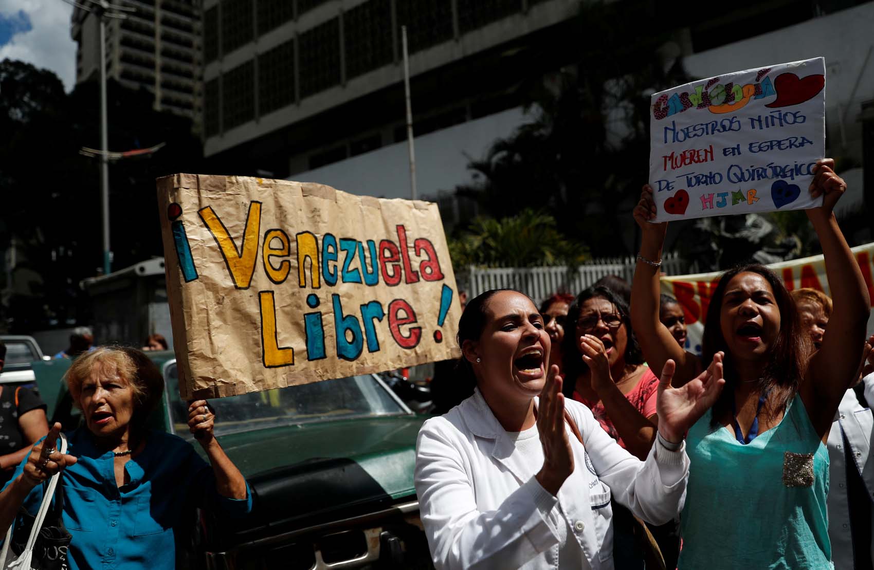 EN FOTOS: Venezuela se paraliza durante dos horas en apoyo a la Asamblea Nacional #30Ene