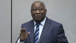 La CPI suspende la liberación de expresidente de Costa de Marfil, Laurent Gbagbo
