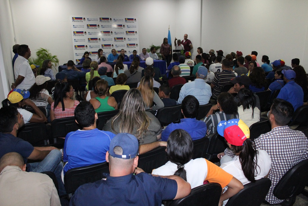 UNT participa de forma activa para inscribir voluntarios x Venezuela