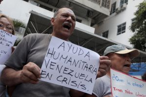 Bloomberg: Maduro bloquea la ayuda humanitaria de la ONU para una Venezuela en crisis