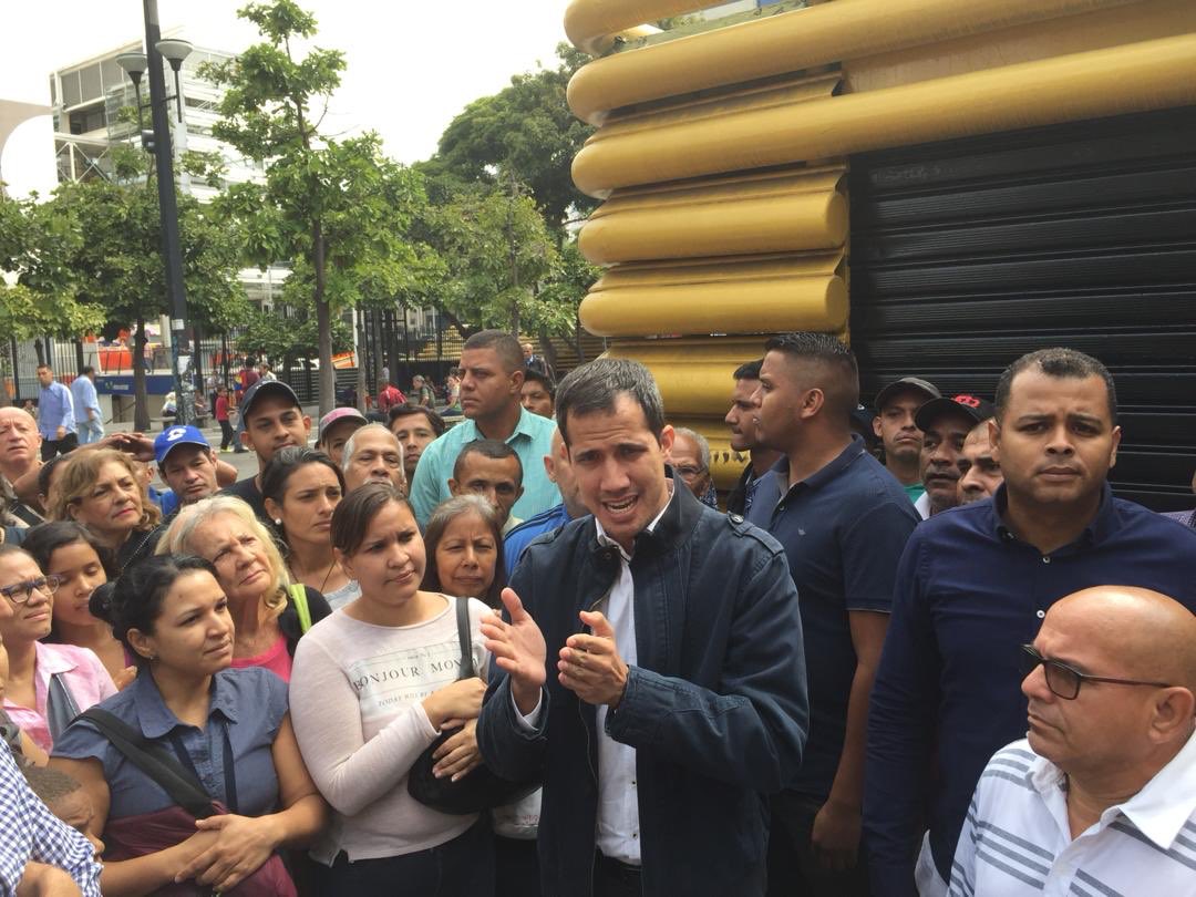 A pesar de apagón, Guaidó reitera la convocatoria a la gran marcha para este sábado #9Mar (video)