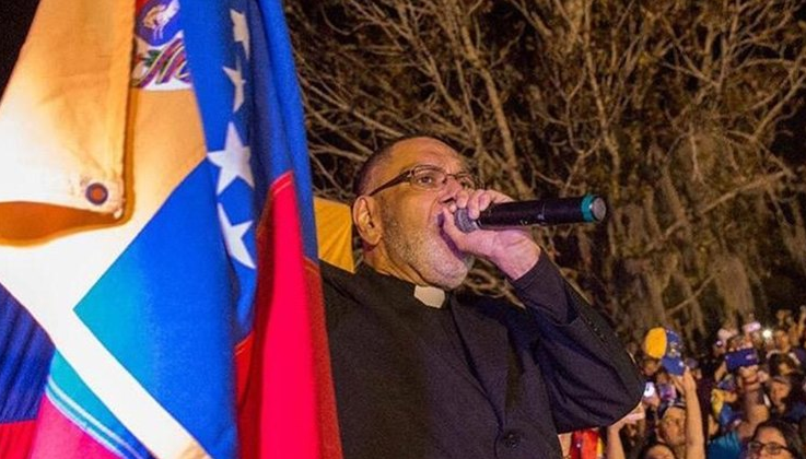 La contundente crítica del Padre José Palmar al Papa Francisco por la crisis en Venezuela