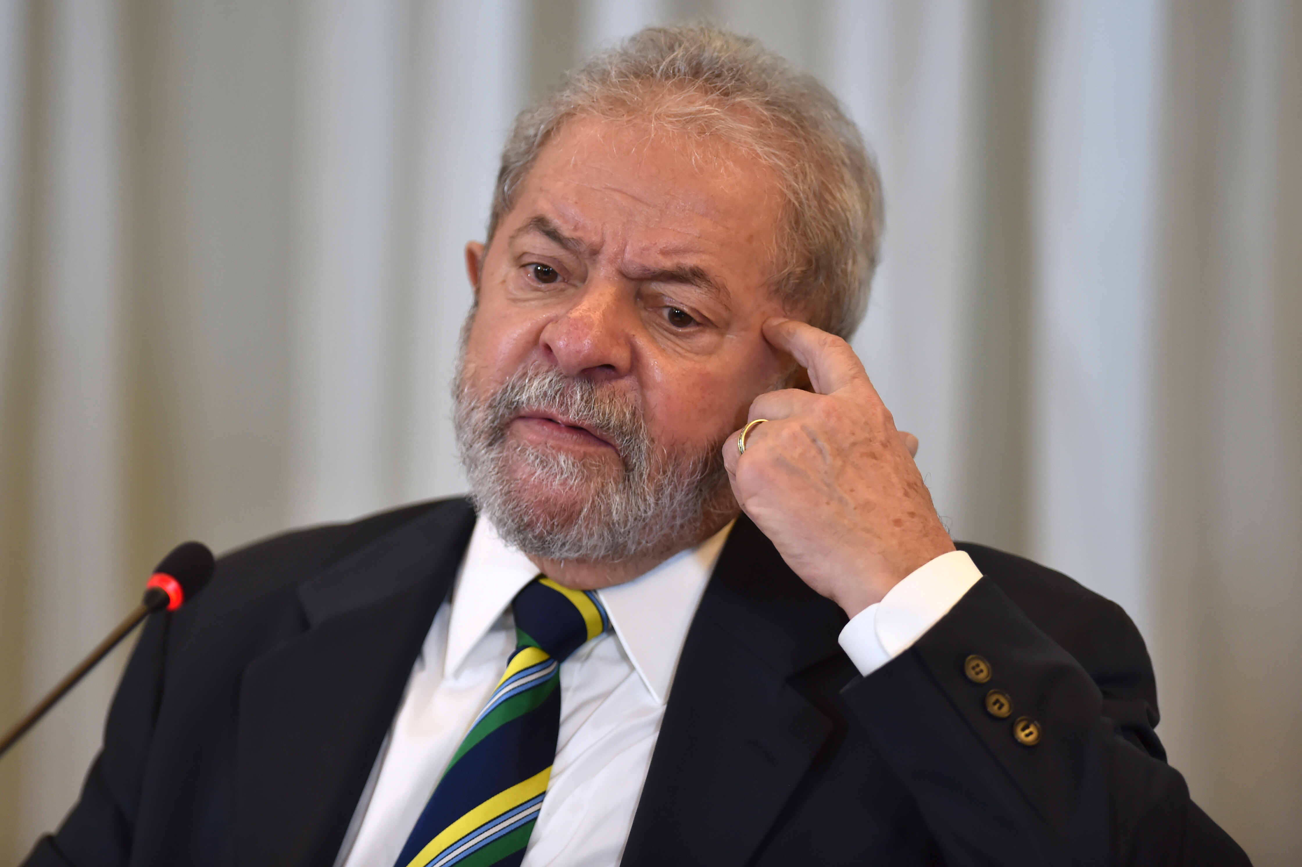 La llorantina de Lula tras la renuncia de Evo Morales