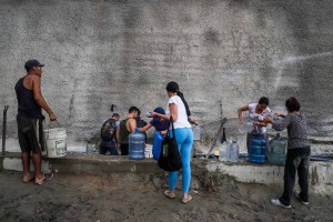 En Propatria están secos: 15 días sin agua #11Abr