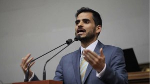 Diputado Armas: Hay que luchar contra el intervencionismo cubano en Venezuela