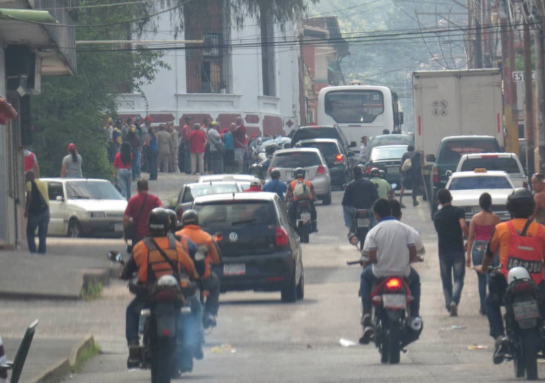 Denuncian presencia de paramilitares chavistas para amedrentar a manifestantes en San Cristóbal  (FOTOS)