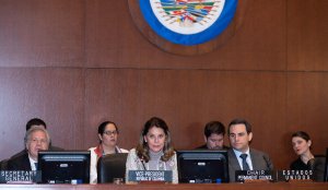Vicepresidenta colombiana pide más sanciones contra el régimen “criminal” de Maduro