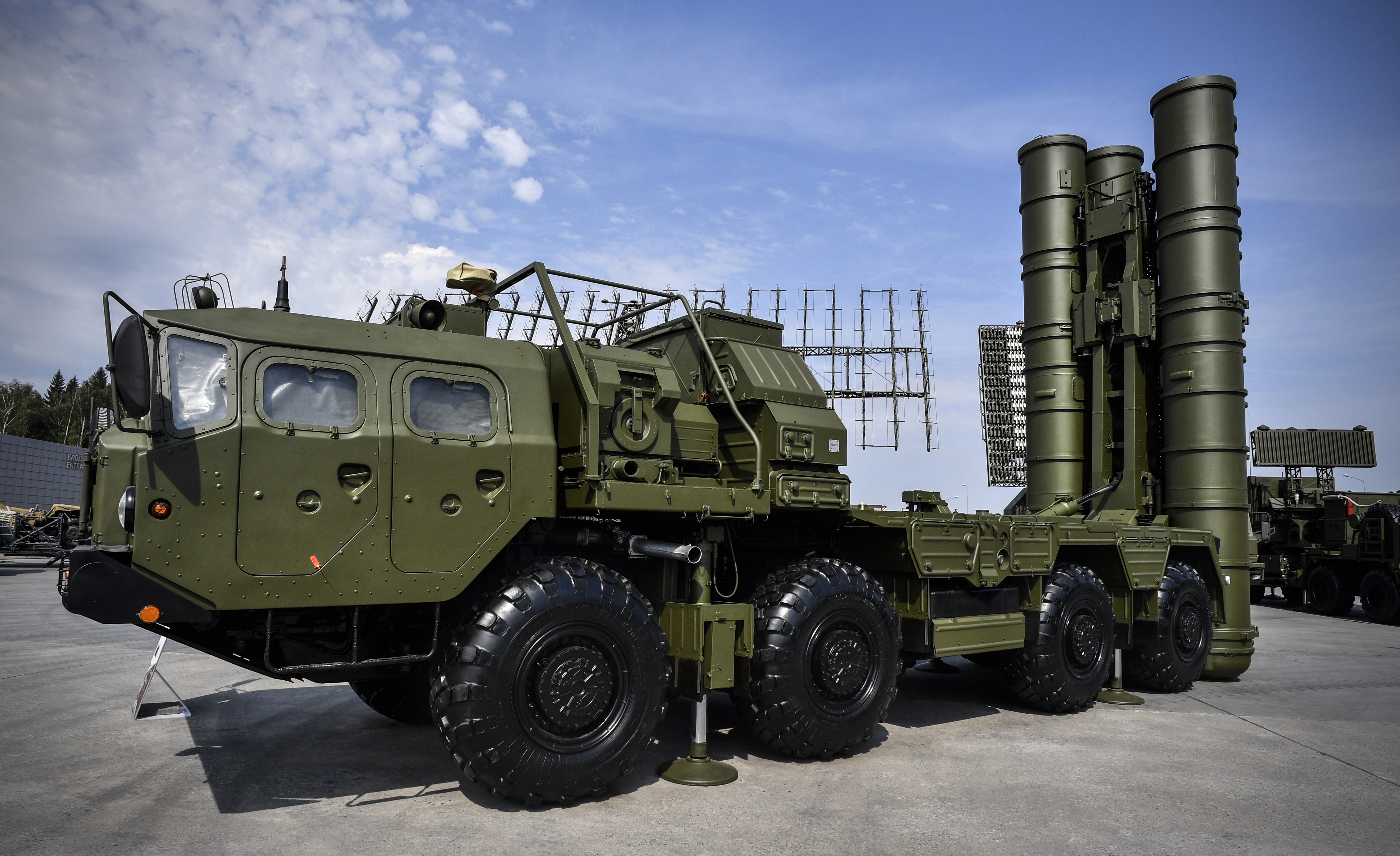 Estados Unidos ya tendría las frecuencias de los sistemas rusos S-400 en Siria