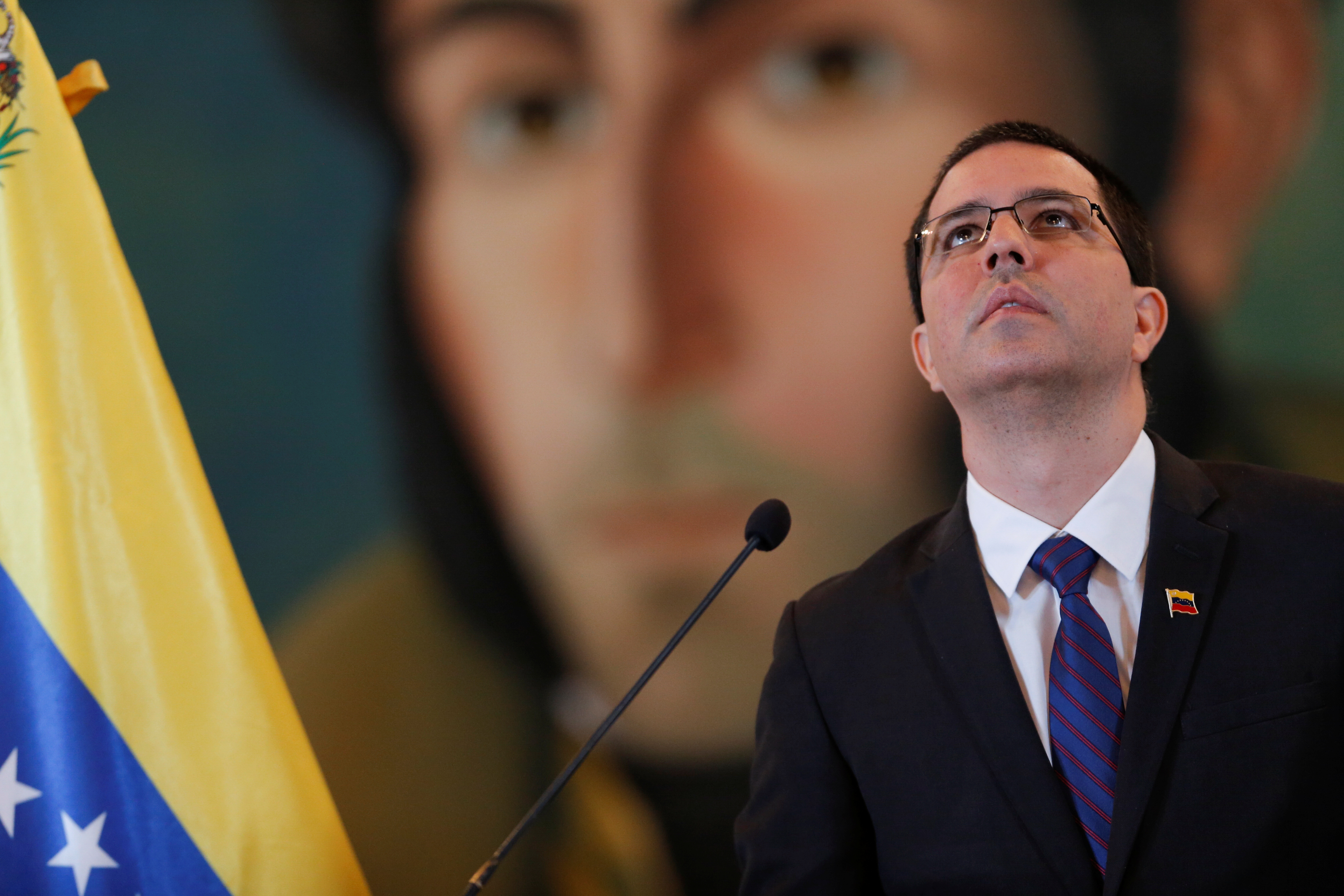 Arreaza rechazó todas las acusaciones y recompensas de EEUU contra Maduro