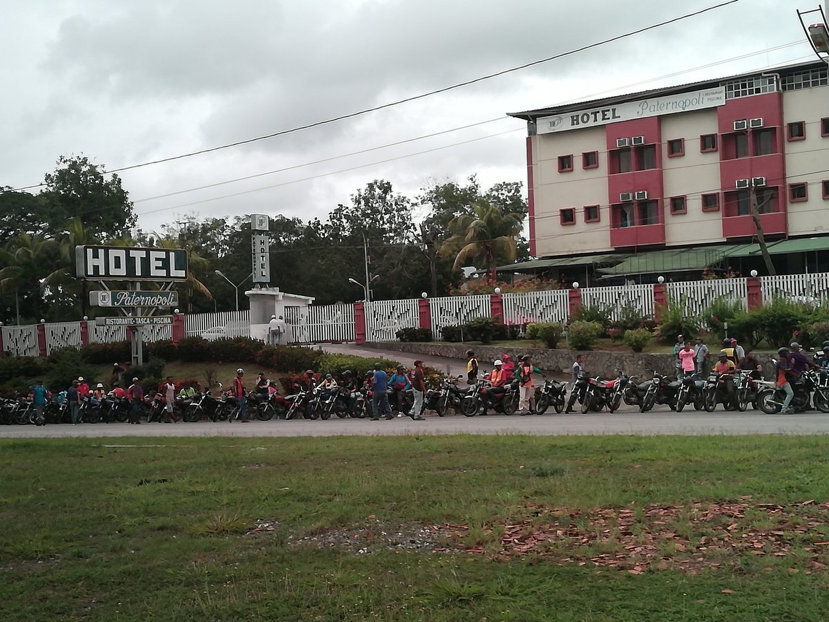 Una banda de moto-colectivos chavistas sabotean evento de AD en Cojedes (FOTOS)