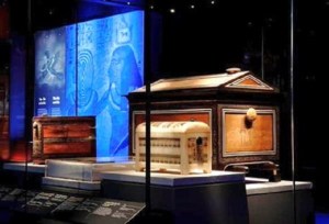 La exposición de Tutankamón bate el récord de visitantes en París