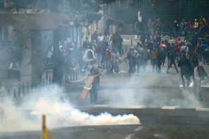 Transportistas suspenden huelga tras dos días de protestas en Ecuador