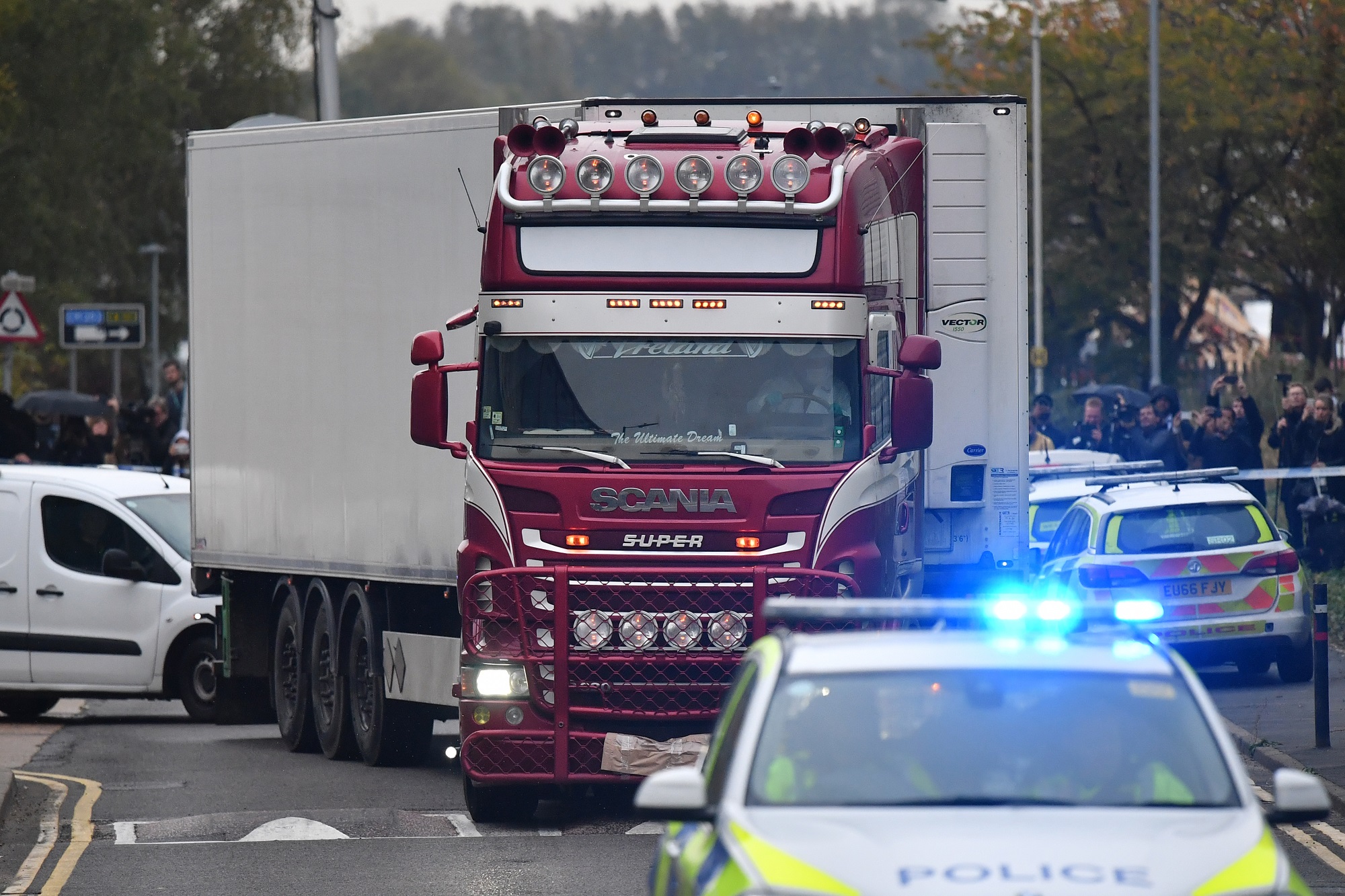 Pese a la tragedia del camión en Londres, muchos vietnamitas se arriesgan al exilio