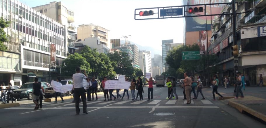 En Chacao, los maestros protestaron en la avenida Francisco Miranda #22Oct