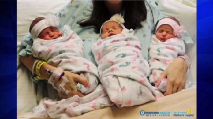 Venezolanos se convierten en padres de las primeras trillizas que nacen este año en hospital de Miami