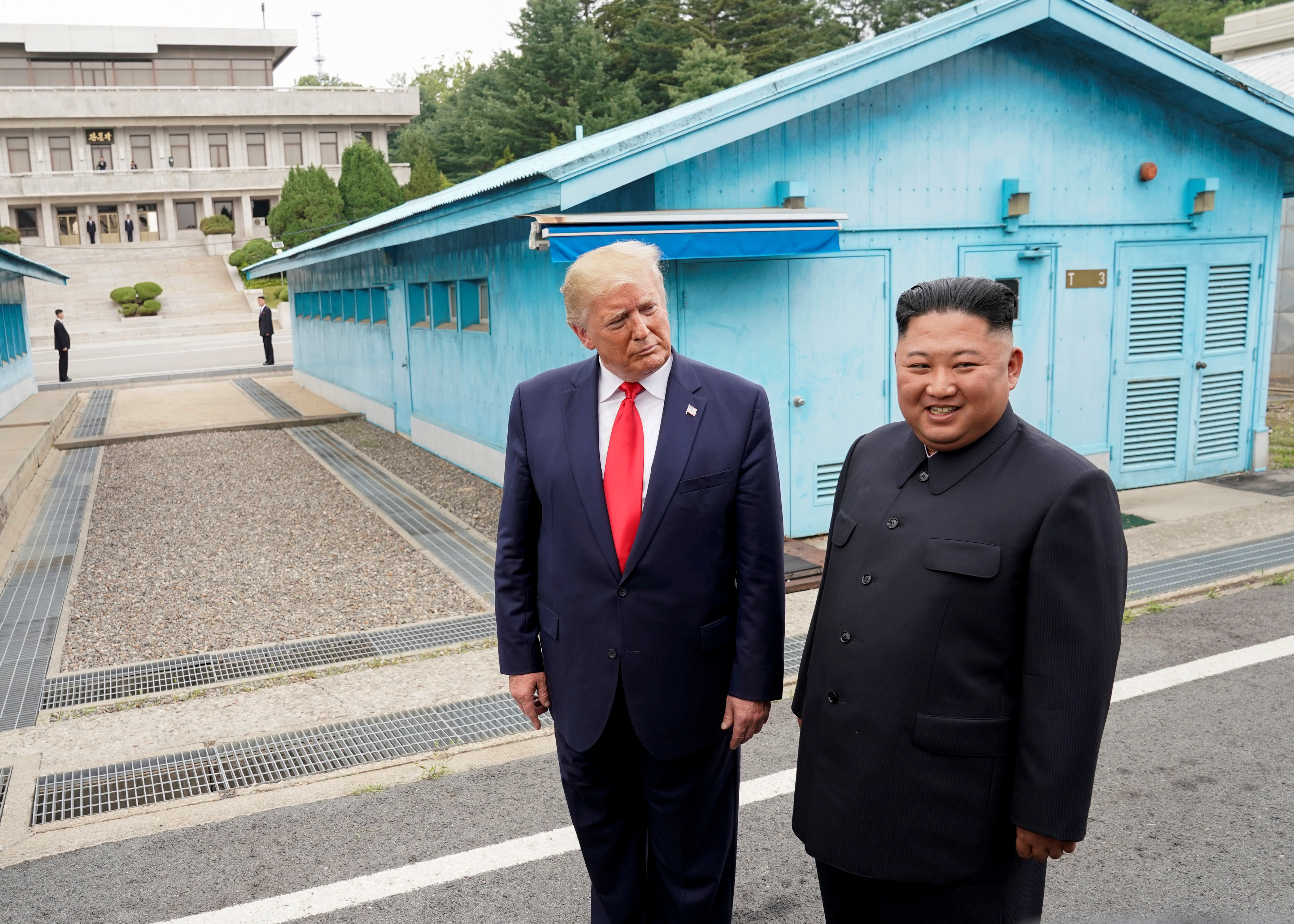 Trump dice que EEUU está pendiente de lo que haga Corea del Norte