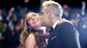 Amenazaron con decapitar a Robbie Williams y a su esposa durante un viaje humanitario
