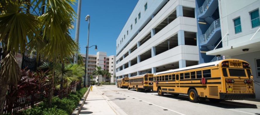 Examinarán propuesta de ley para instalar alarmas contra tiroteos en escuelas de Florida