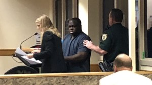 Arrestado ex oficial por asesinato de primer grado en Florida