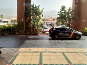 Cientos de turistas confinados en hotel de Tenerife por alerta de coronavirus