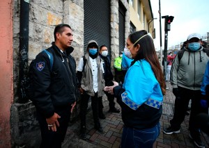 Ecuador prolonga al menos una semana la suspensión de trabajo por coronavirus