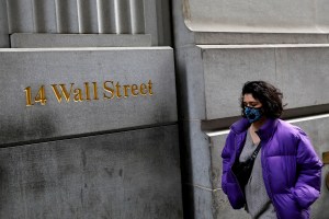 Wall Street cerró en verde ante detalles sobre ayudas a la economía de EEUU