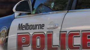 La policía de Melbourne realiza una investigación de muerte sospechosa en el Hotel River Palm