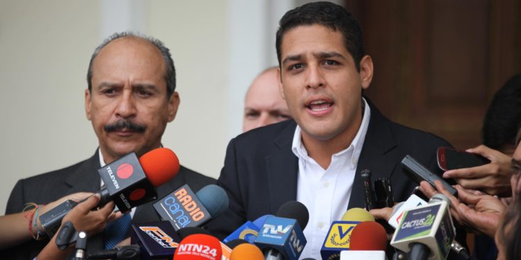 José Manuel Olivares: Maduro y Brito pueden robarse la tarjeta de PJ, pero no la historia