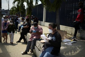 Enfermos crónicos de Ecuador temen quedar sin atención médica en medio de pandemia coronavirus