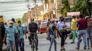 Necesidad de compras hace que el aislamiento por las mañanas sea difuso en Ciudad Guayana