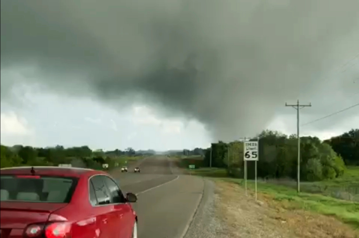 Los tornados arrasan Oklahoma y Texas