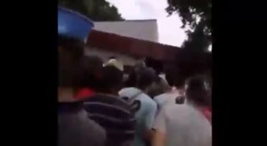 Venezolanos varados en Táchira denuncian que el régimen de Maduro los ha usado políticamente (VIDEO)