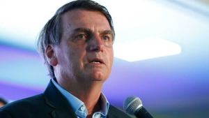 Bolsonaro defiende retorno del voto impreso para evitar lo que sucede en “otros países”