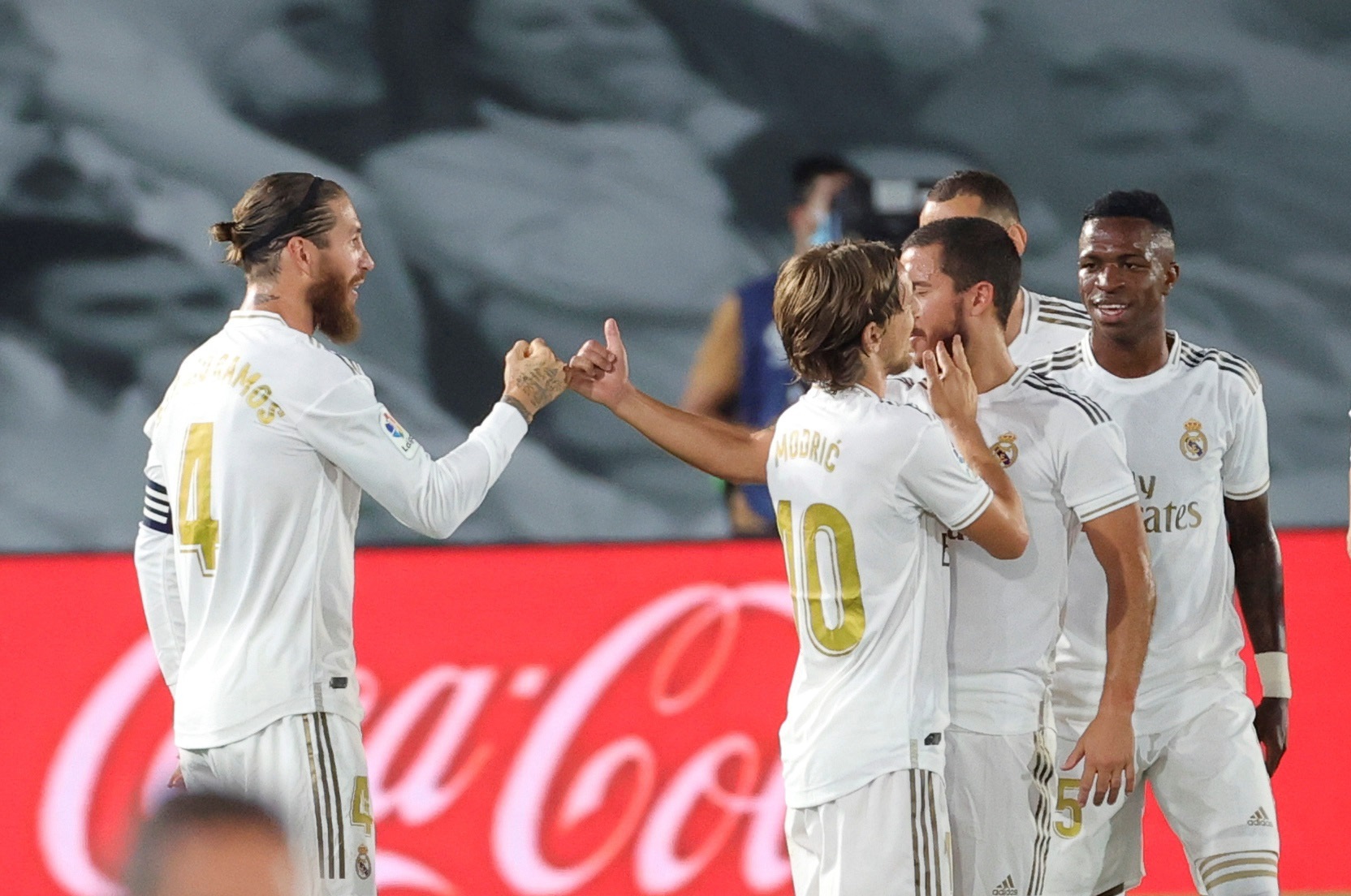 Vinicius y Ramos solventaron la primera defensa del Real Madrid por el liderato