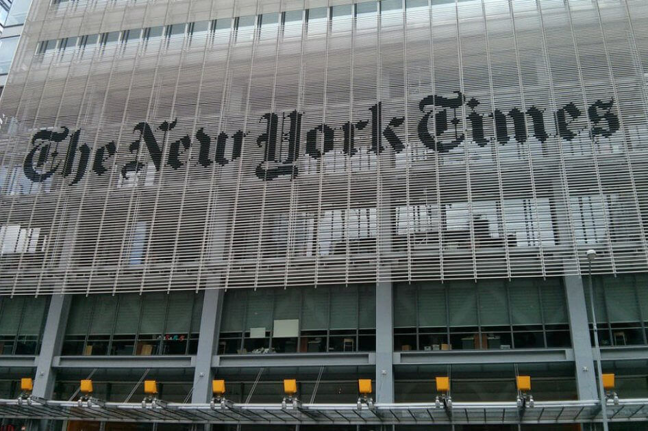 No aguantó la presión: Renunció el coordinador de opinión de The New York Times