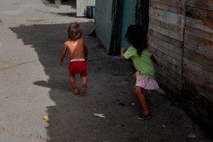 Niños venezolanos que sufren desnutrición crónica morirán antes de tiempo, según Encovi