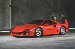 El Ferrari más rápido del mundo en los 80 y que ahora se vende con solo 10 mil kilómetros (Fotos)