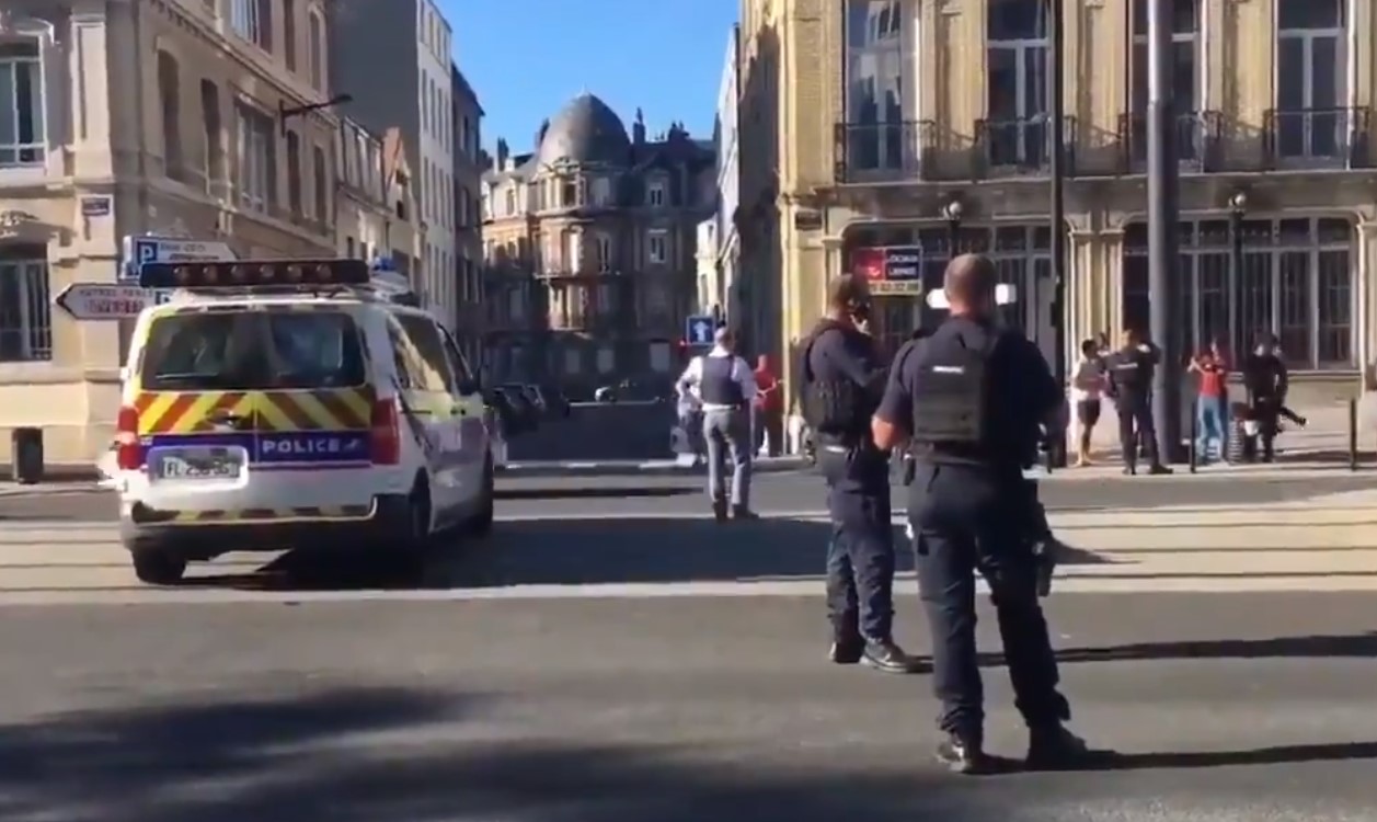 Un hombre armado tomó varios rehenes en un banco de la localidad francesa de Le Havre