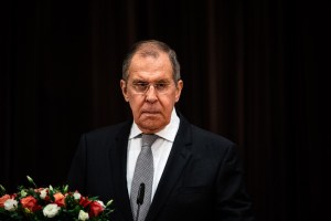 Lavrov se pregunta si Rusia se aleja de la UE o al revés tras visita de Borrell