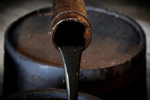 El petróleo vuelve a retroceder entre preocupaciones por la demanda