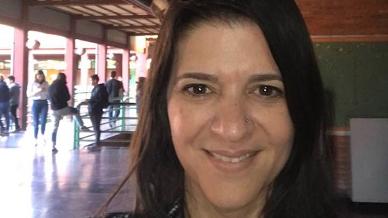 Conmoción en Argentina: Profesora universitaria con Covid-19 murió mientras daba una clase virtual